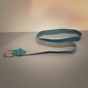 Vintage teal leather stretch belt 🦕〰️〰️🦕✨✨✨